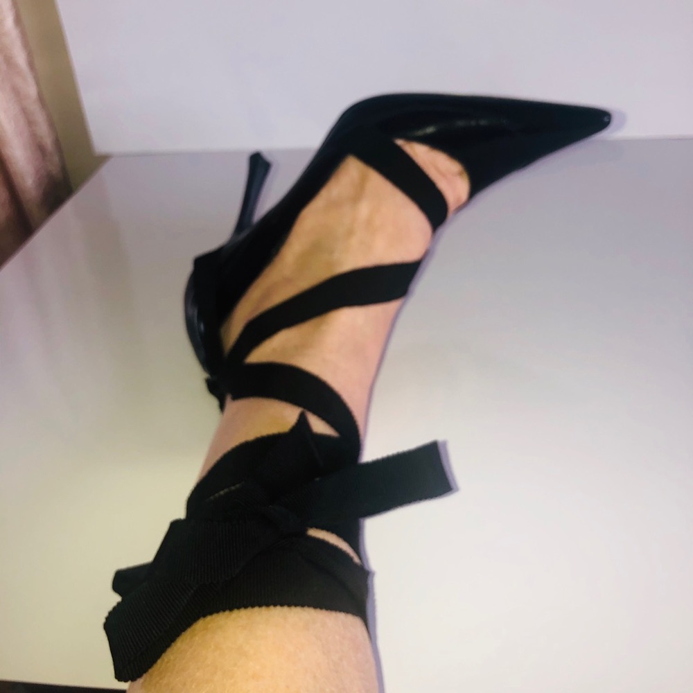 Gucci lace up stiletto - Picture 6 of 8
